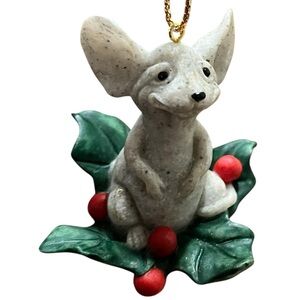 Quarry Critters Vintage Mouse Holly Ornament 2004 Second Nature Design GUC